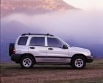 Chevrolet Tracker 2000 года